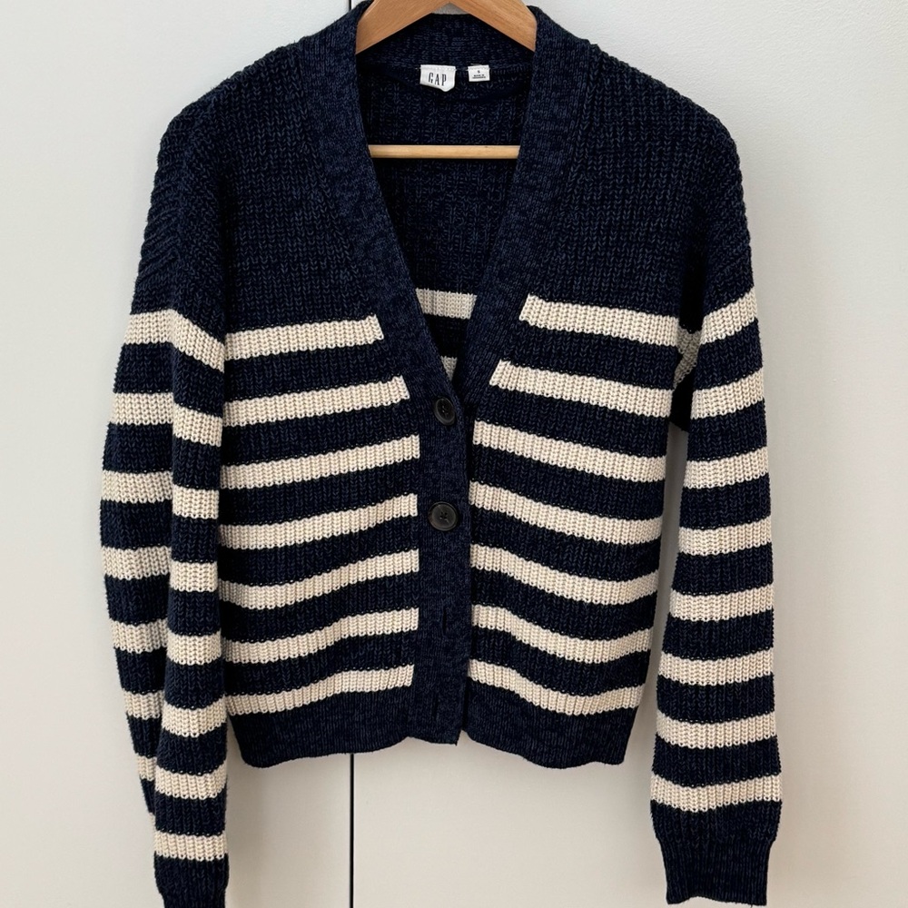 GAP Striped Women's Sweater cardigan